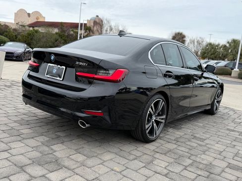 Used 2021 BMW 330i Sedan w/ Convenience Package image 9