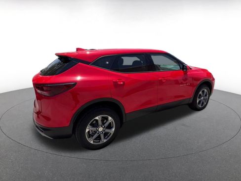 Used 2025 Chevrolet Blazer LT FWD image 12