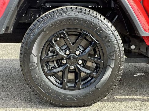 Used 2021 Jeep Gladiator Sport image 31