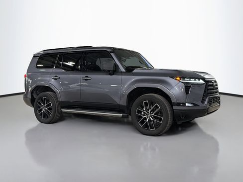 Used 2024 Lexus GX 550 image 1