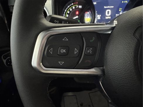 Used 2025 Jeep Wrangler Unlimited Sahara w/ Safety Group AWD/4WD image 18