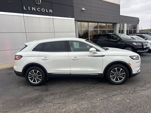 Certified 2023 Lincoln Nautilus FWD w/ Premium Package image 8