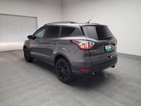 Used 2017 Ford Escape SE w/ SE Sport Appearance Package image 5