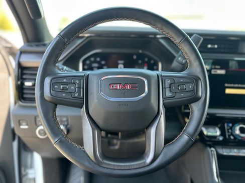 Used 2024 GMC Sierra 2500 AT4 w/ AT4 Premium Plus Package AWD/4WD image 32