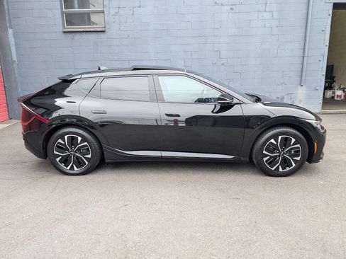 Used 2024 Kia EV6 GT-Line RWD image 2