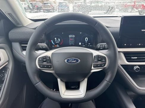 New 2026 Ford Explorer Active w/ Active Comfort Package AWD/4WD image 3