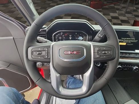 New 2026 GMC Sierra 1500 SLE w/ Preferred Package AWD/4WD image 27