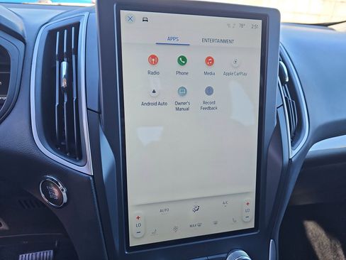 Used 2024 Ford Edge SEL image 21