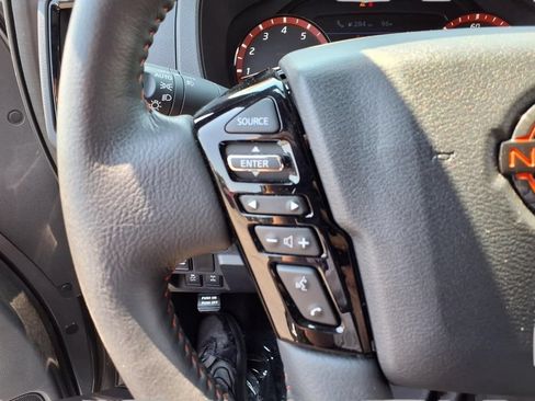 Used 2026 Nissan Frontier PRO-4X AWD/4WD image 13