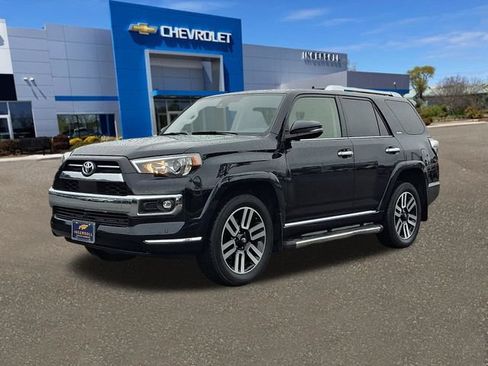 Used 2022 Toyota 4Runner Limited AWD/4WD image 31