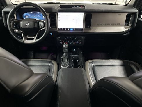 Used 2025 Ford Bronco Outer Banks AWD/4WD image 23