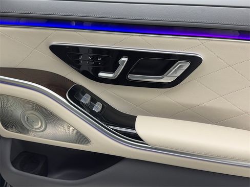 Used 2022 Mercedes-Benz S 500 4MATIC w/ Warmth & Comfort Package image 54