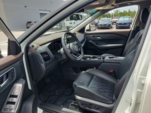 Used 2021 Nissan Rogue Platinum AWD/4WD image 15