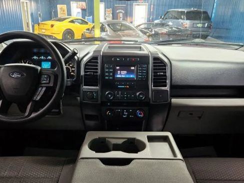 Used 2016 Ford F150 XLT image 17
