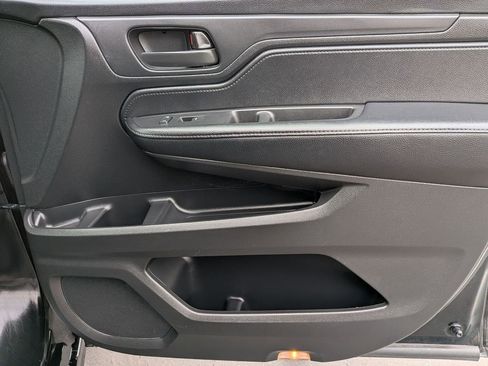 Used 2024 Honda Odyssey Sport image 31