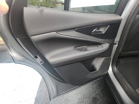 New 2025 Chevrolet Blazer EV LT image 15