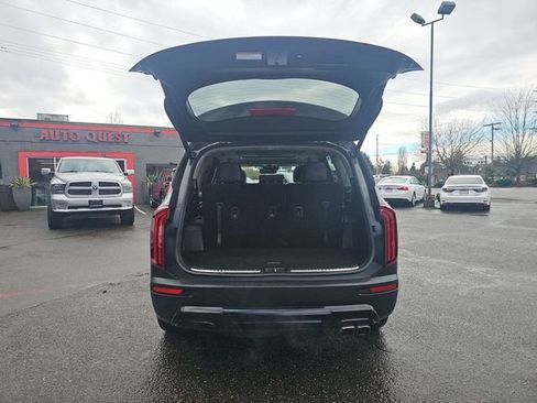 Used 2022 Kia Telluride SX w/ SX Prestige Package image 11