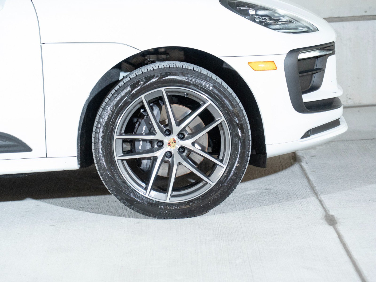 Certified 2026 Porsche Macan AWD/4WD image 11