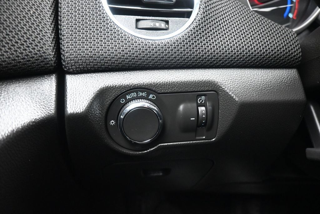 Used 2016 Chevrolet Cruze LT w/ Enhanced Safety Package FWD image 25