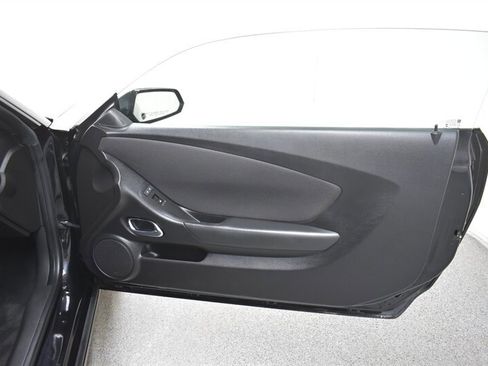 Used 2015 Chevrolet Camaro LT w/ 1LT Preferred Package RWD image 24