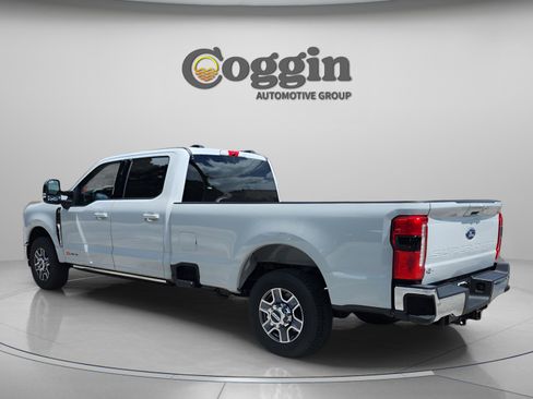 New 2026 Ford F250 Lariat image 3