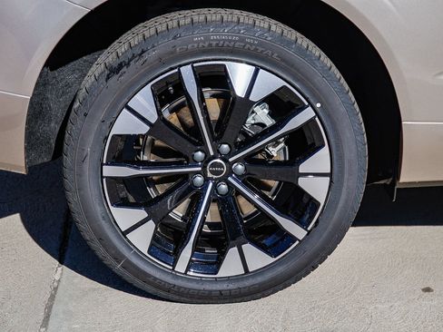 New 2026 Volvo XC60 T8 Plus w/ Protection Package Premier AWD/4WD image 8