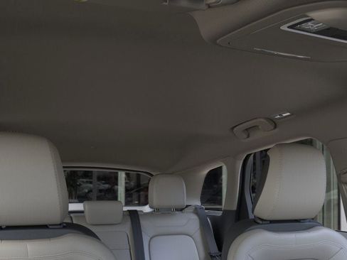 New 2026 Lincoln Corsair Premiere image 22