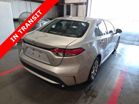 Used 2021 Toyota Corolla LE FWD image 5