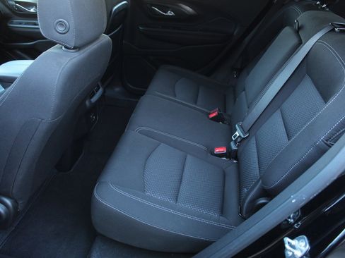 Used 2024 GMC Terrain SLE image 29