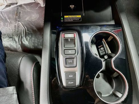 Used 2025 Honda Passport Black Edition image 17