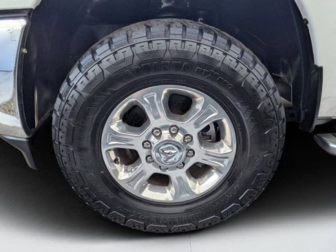 Used 2023 RAM 2500 Big Horn w/ Level 1 Equipment Group image 8