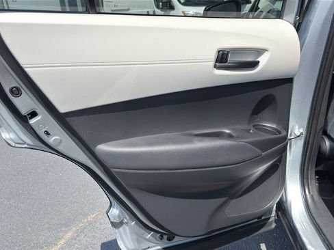 Used 2026 Toyota Corolla Cross LE FWD image 28