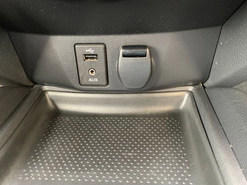 Used 2016 Nissan Rogue SV AWD/4WD image 21