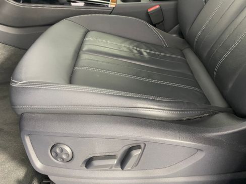 Used 2023 Audi Q5 2.0T Premium Plus w/ Premium Plus Package image 11