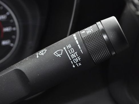 Used 2020 Chevrolet Camaro LT RWD image 27