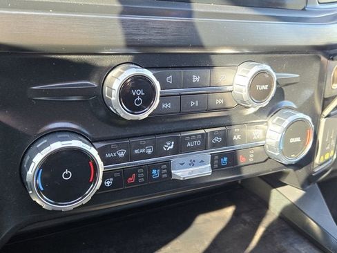 Used 2023 Ford F250 Lariat w/ Sport Appearance Package image 23