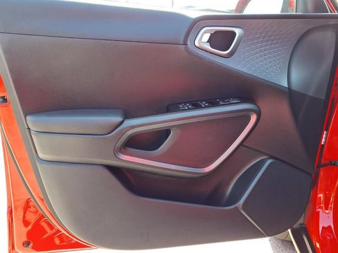 Certified 2024 Kia Soul EX FWD image 22
