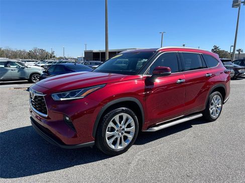 Used 2023 Toyota Highlander Limited image 5
