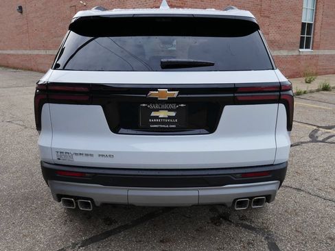New 2027 Chevrolet Traverse LT w/ Driver Confidence Package AWD/4WD image 6