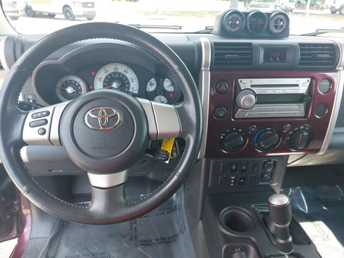 Used 2007 Toyota FJ Cruiser 4WD w/ Upgrade Pkg 1 image 15