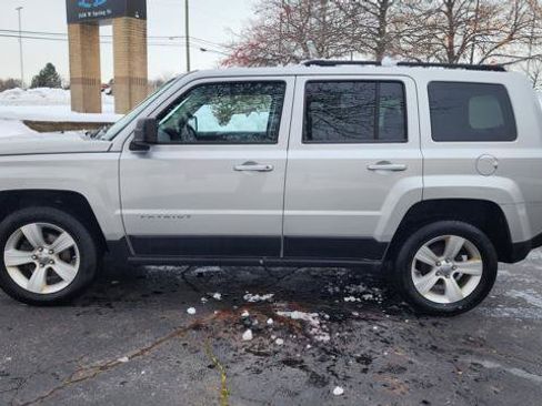 Used 2011 Jeep Patriot Latitude image 3
