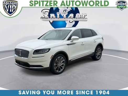 Used 2023 Lincoln Nautilus Reserve AWD/4WD image 5