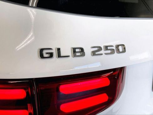 New 2026 Mercedes-Benz GLB 250 image 15