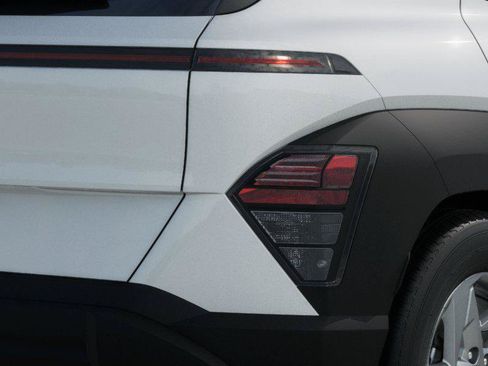 New 2026 Hyundai Kona SE FWD image 10