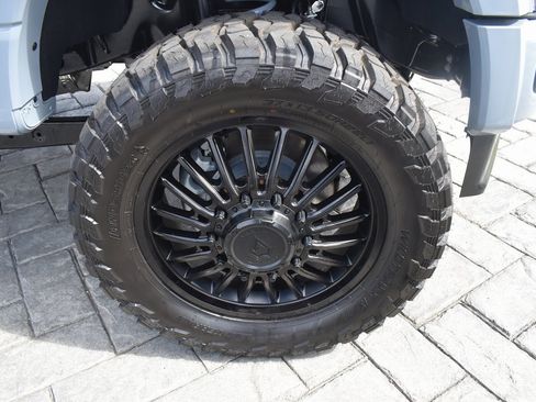 Used 2025 Ford F450 Lariat w/ FX4 Off-Road Package image 5