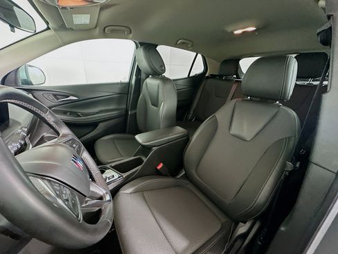 Used 2025 Buick Encore GX Preferred image 13