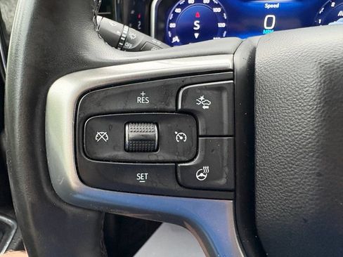 Used 2025 Chevrolet Silverado 1500 LT AWD/4WD image 3