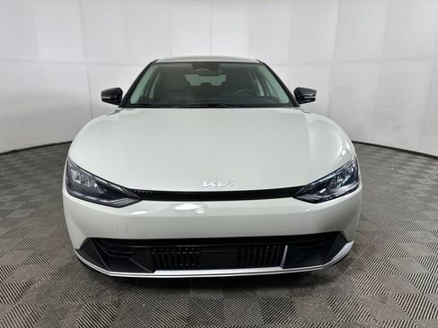 Used 2024 Kia EV6 Light image 8