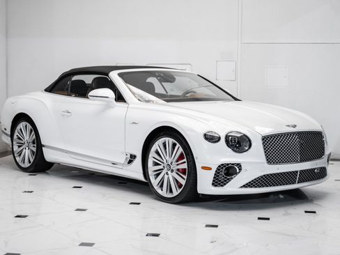 Used 2023 Bentley Continental GT Speed image 12
