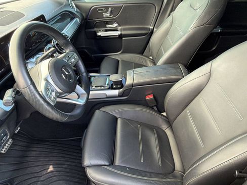 Used 2023 Mercedes-Benz GLB 35 AMG 4MATIC image 5